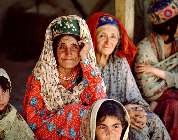 Semi-nomadic women of Yashpirt, Pakistan, 1985.